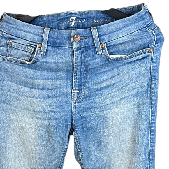7 For All Mankind Women's Blue Jeans. - Picture 3 of 9